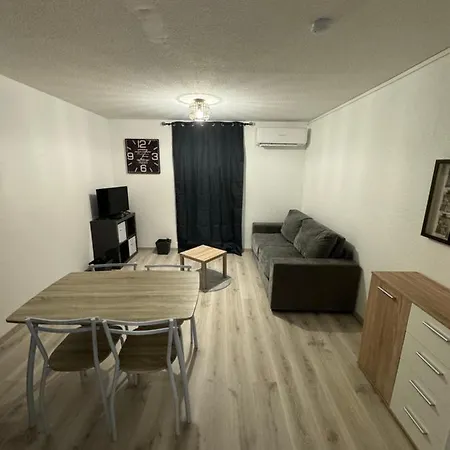 Avec Terrasse Vue Sur Cousson *